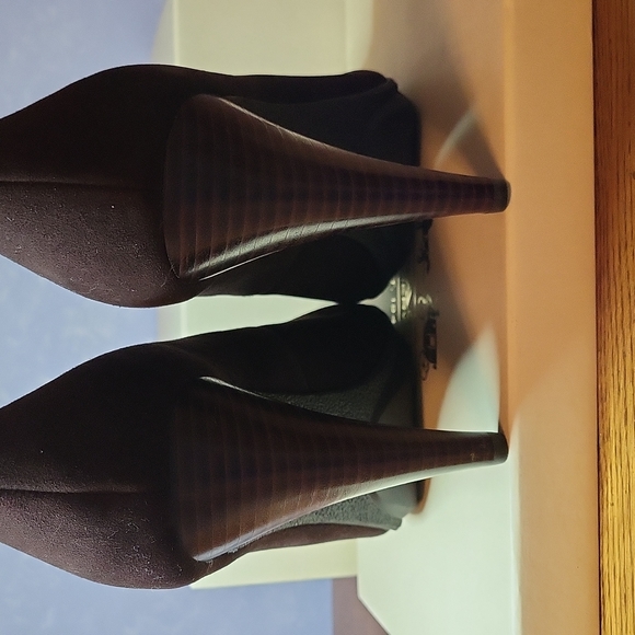 Adra Kidsuede 4" Heel - Picture 5 of 8